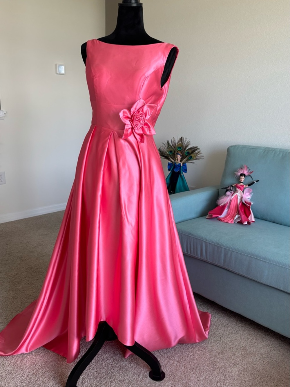 Elegant Satin Hi-Low Dress w/ Lace-Up Back & Pockets – Size S - Picture 6 of 13